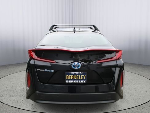 Used 2021 Toyota Prius Prime LE image 7