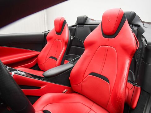 Used 2024 Ferrari Roma Spider image 58