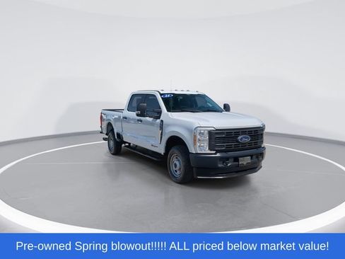 Used 2024 Ford F250 XL w/ FX4 Off-Road Package AWD/4WD image 2