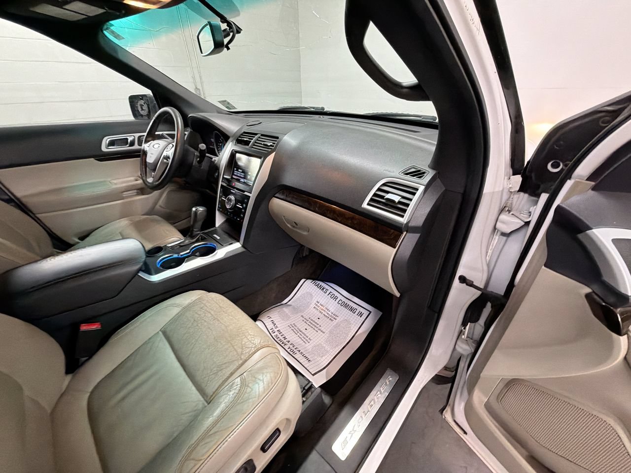 Used 2015 Ford Explorer Limited FWD image 26