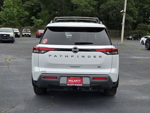 New 2026 Nissan Pathfinder SL FWD image 4