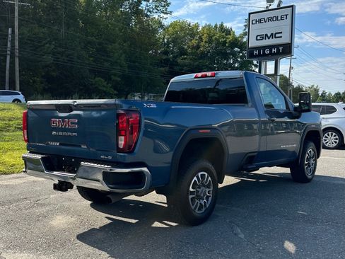 Used 2024 GMC Sierra 2500 SLE w/ SLE Convenience Package AWD/4WD image 3