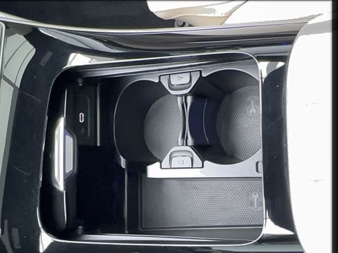 Used 2024 Mercedes-Benz C 300 4MATIC Sedan image 38