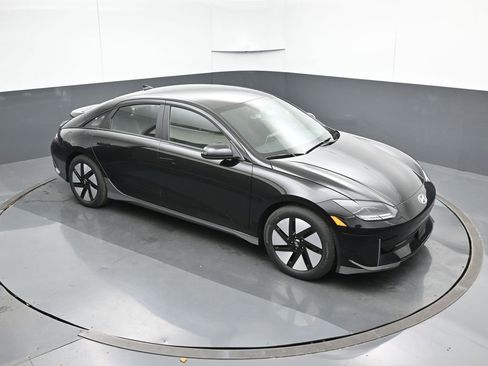 New 2025 Hyundai Ioniq 6 SE image 49