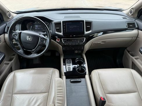 Used 2016 Honda Pilot Touring image 14