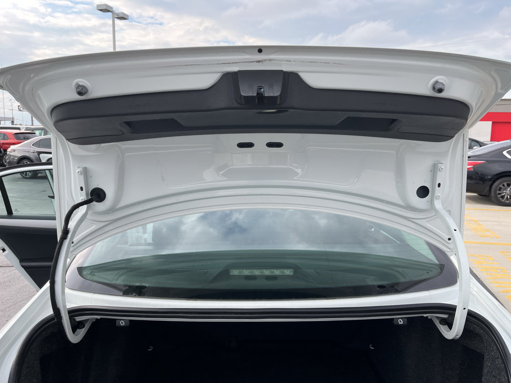 Used 2015 Volkswagen Jetta SE FWD image 31