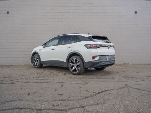 Used 2023 Volkswagen ID.4 Pro S AWD/4WD image 3