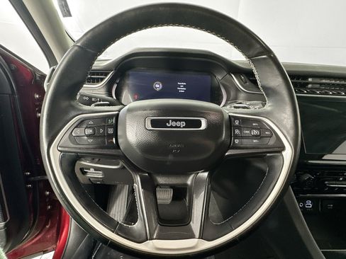 Used 2021 Jeep Grand Cherokee L Laredo w/ Luxury Tech Group I AWD/4WD image 11