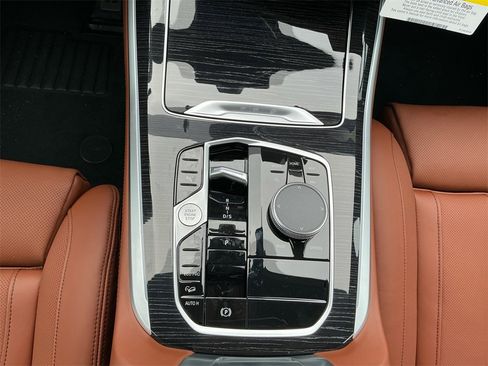 New 2026 BMW X5 xDrive40i w/ M Sport Package image 11