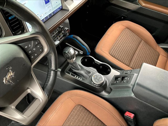 Used 2023 Ford Bronco Outer Banks w/ Sasquatch Package AWD/4WD image 14