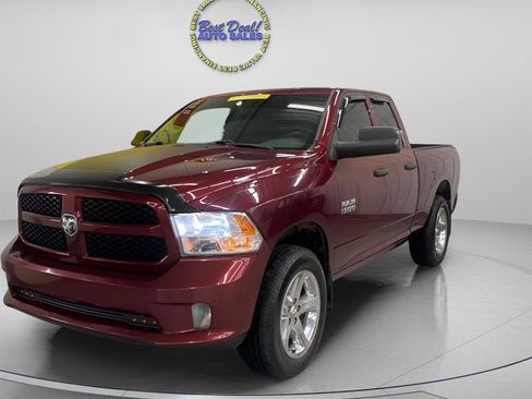 Used 2018 RAM 1500 Express AWD/4WD image 2