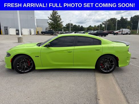Used 2023 Dodge Charger R/T w/ Performance Handling Group RWD image 7