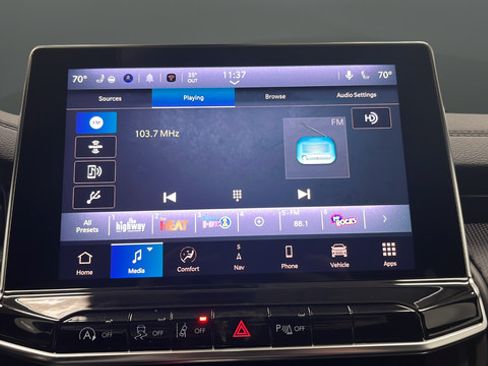New 2026 Jeep Compass Limited w/ Sun, Sound & Navigation Group AWD/4WD image 16