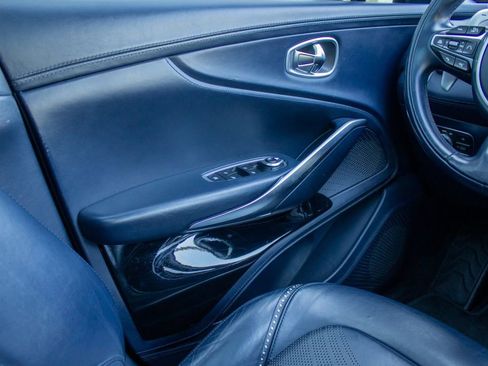 Used 2022 Aston Martin DBX AWD/4WD image 19