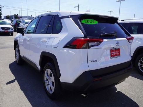 Used 2024 Toyota RAV4 LE AWD/4WD image 8