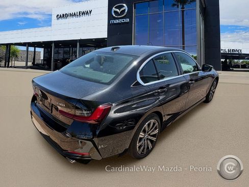 Used 2025 BMW 330i xDrive Sedan image 4