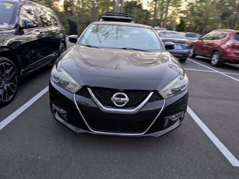 Used 2018 Nissan Maxima 3.5 SV image 2