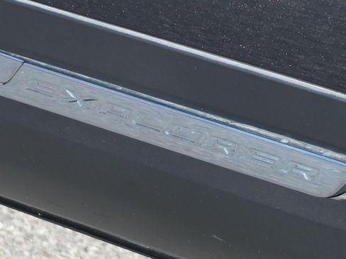 Used 2017 Ford Explorer XLT w/ Equipment Group 201A image 47