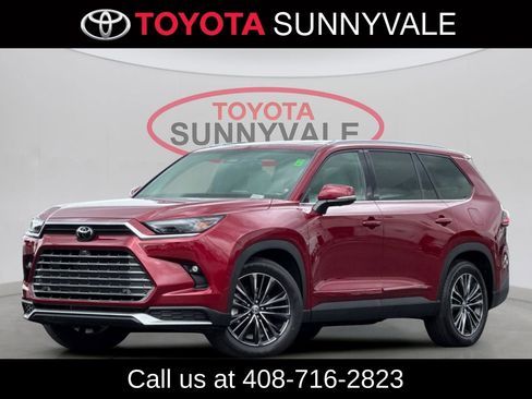 Used 2025 Toyota Grand Highlander AWD Hybrid image 2