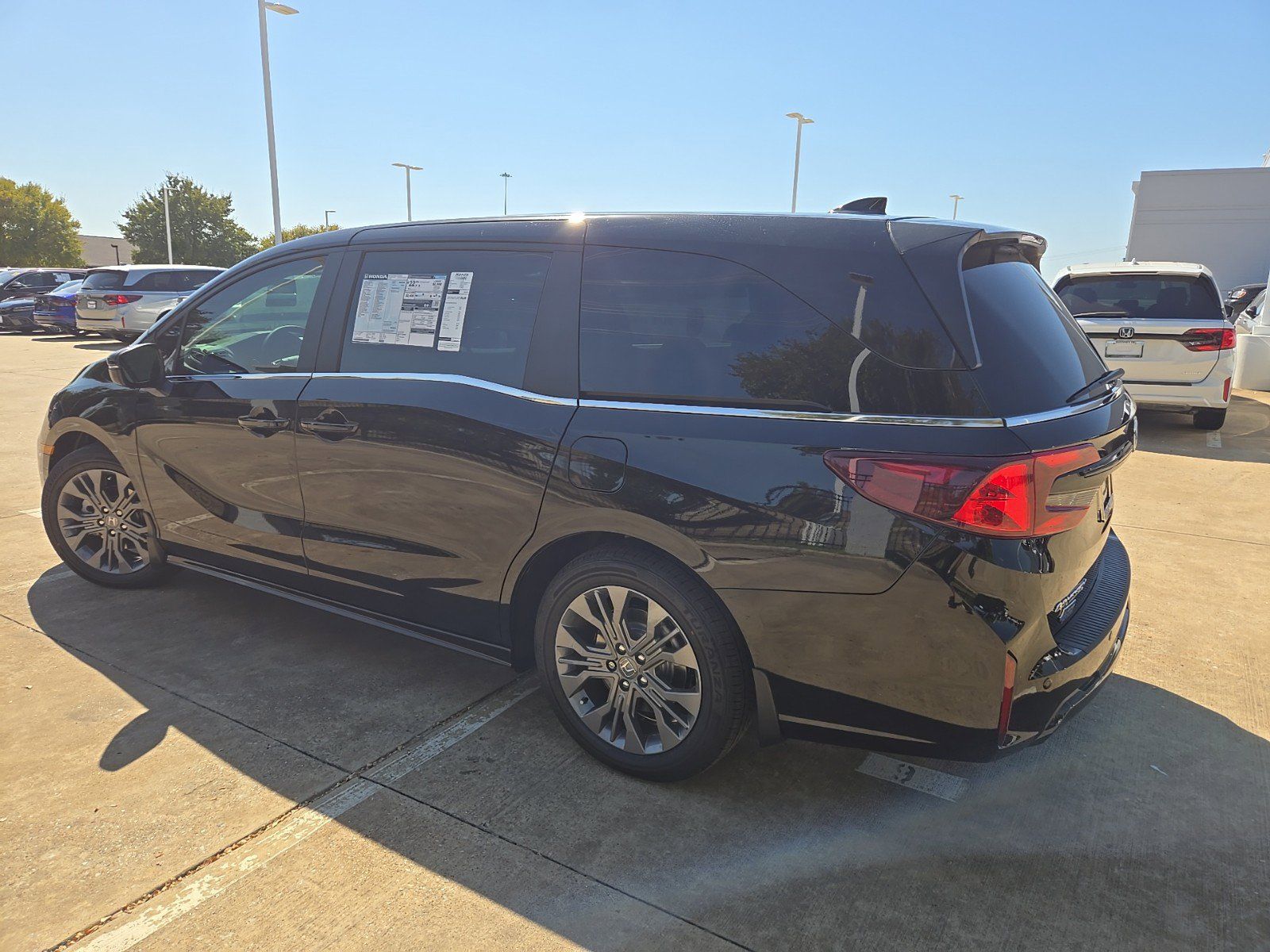 Used 2026 Honda Odyssey Touring image 7