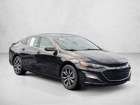 Used 2022 Chevrolet Malibu RS FWD image 3