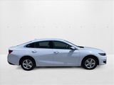 Used 2024 Chevrolet Malibu LT image 4