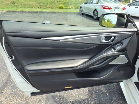 Used 2017 INFINITI Q60 3.0t AWD/4WD image 15