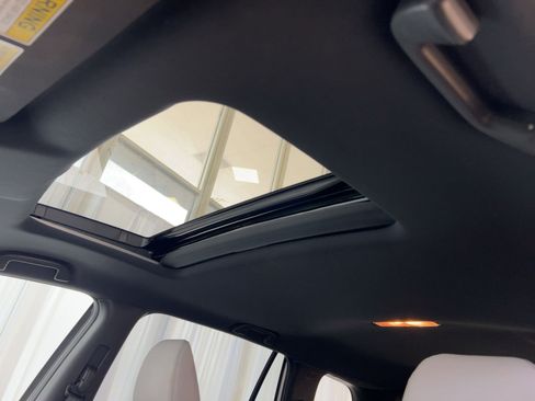 Used 2023 Honda Passport EX-L image 16