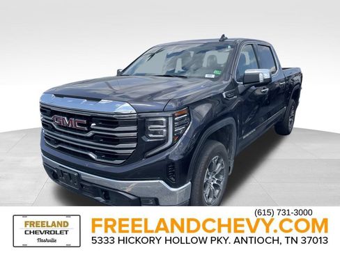 Used 2025 GMC Sierra 1500 SLT AWD/4WD image 3