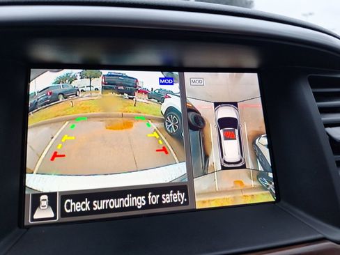 Used 2020 Nissan Pathfinder Platinum image 25