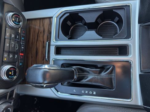 Used 2020 Ford F150 Lariat w/ Equipment Group 502A Luxury image 22