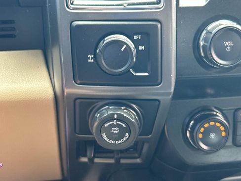 Used 2019 Ford F150 XLT w/ Equipment Group 302A Luxury RWD image 35