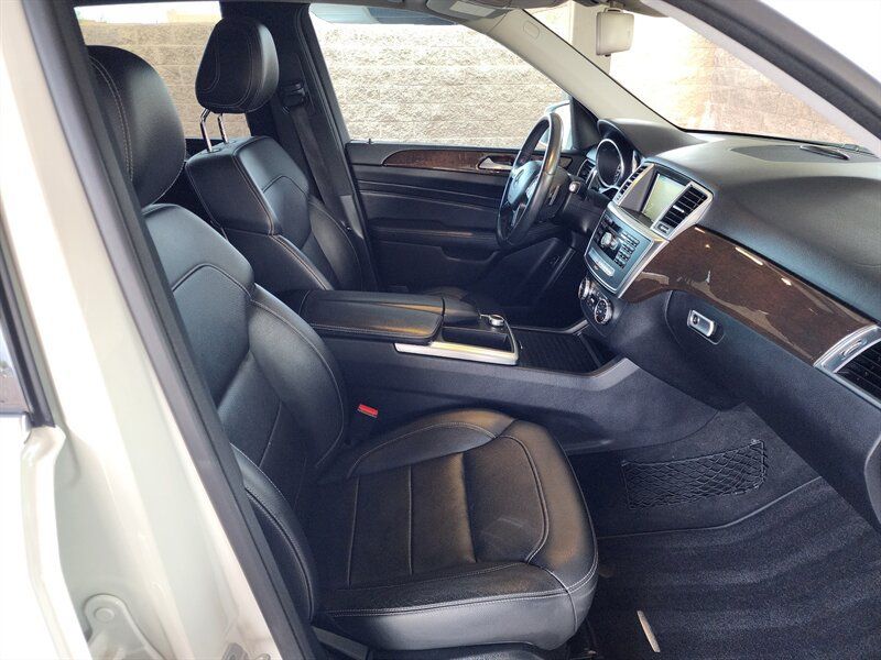 Used 2015 Mercedes-Benz ML 350 4MATIC w/ Premium 1 Package image 70
