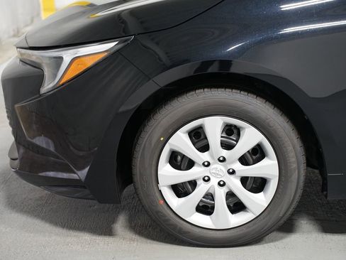 New 2026 Toyota Corolla LE image 5