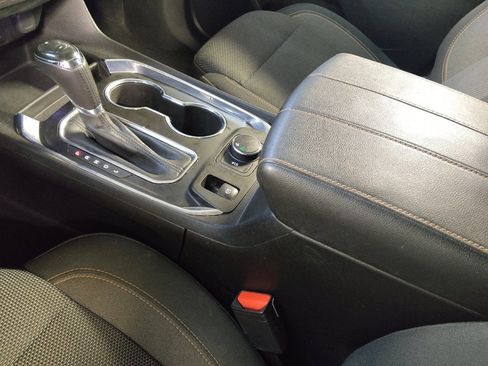 Used 2018 Chevrolet Traverse LT image 26