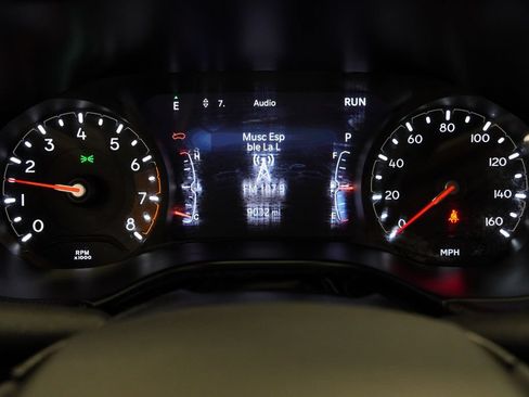 Used 2025 Jeep Compass Latitude w/ Altitude Special Edition AWD/4WD image 16