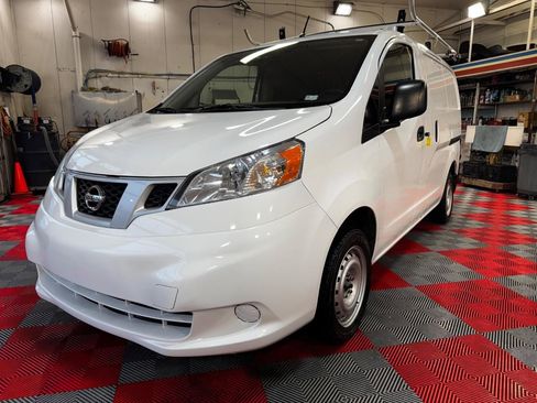 Used 2019 Nissan NV200 S image 3