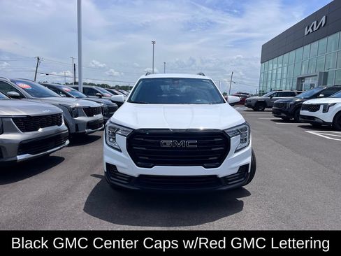 Used 2022 GMC Terrain SLE w/ Elevation Edition FWD image 7