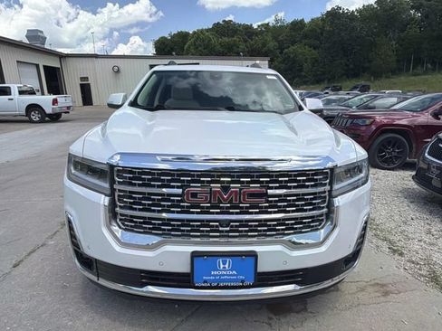Used 2022 GMC Acadia Denali w/ Denali Technology Package AWD/4WD image 10