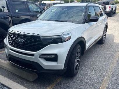 Certified 2022 Ford Explorer ST-Line w/ Class IV Trailer Tow Package