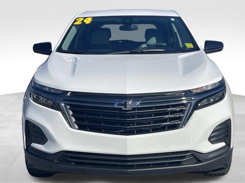 Certified 2024 Chevrolet Equinox LS w/ Sport Edition image 9