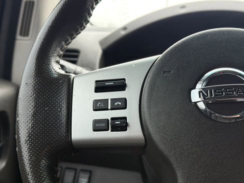 Used 2016 Nissan Frontier PRO-4X image 19