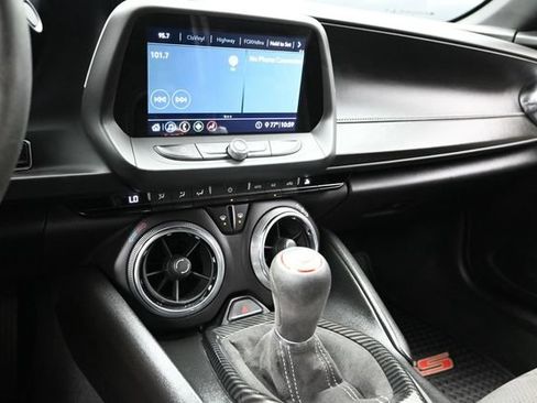 Used 2020 Chevrolet Camaro SS RWD image 40