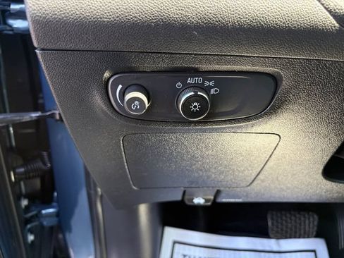 Used 2024 Buick Encore GX Preferred w/ Comfort Package FWD image 19