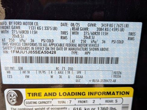 Certified 2025 Ford Expedition Active AWD/4WD image 23