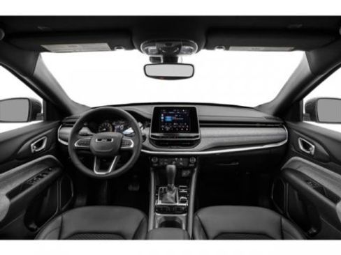 Used 2025 Jeep Compass Latitude w/ Altitude Special Edition image 10