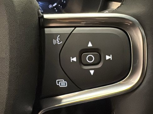 Used 2026 Volvo XC40 B4 Plus w/ Climate Package image 14