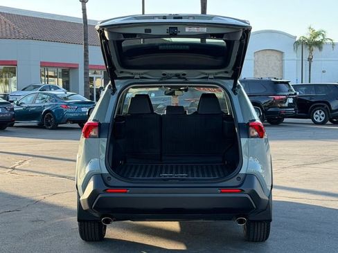 Used 2023 Toyota RAV4 XLE w/ Convenience Package FWD image 6