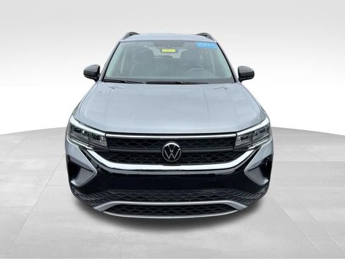 Used 2023 Volkswagen Taos S FWD image 3