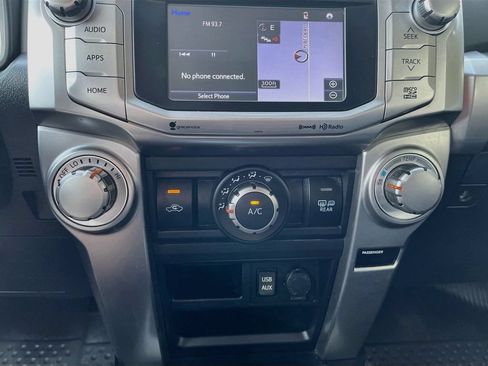 Used 2018 Toyota 4Runner SR5 Premium AWD/4WD image 18